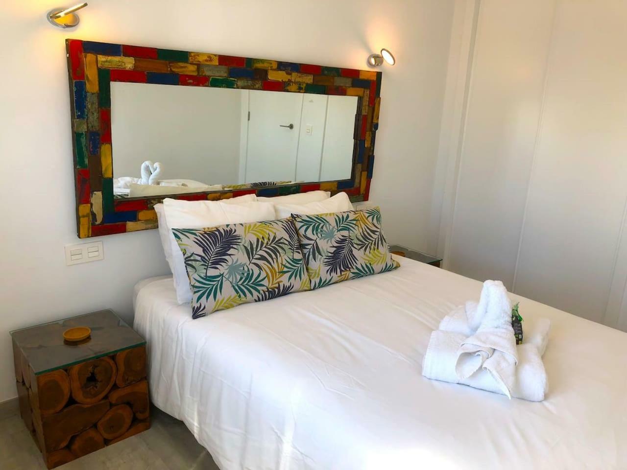 Apartmán Sea Breeze With Shared Pool And Near The Beach Costa Teguise Exteriér fotografie
